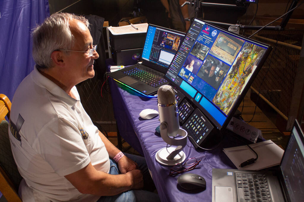 Jim Lindsay presenting the live stream of gameplay in the tournaments
